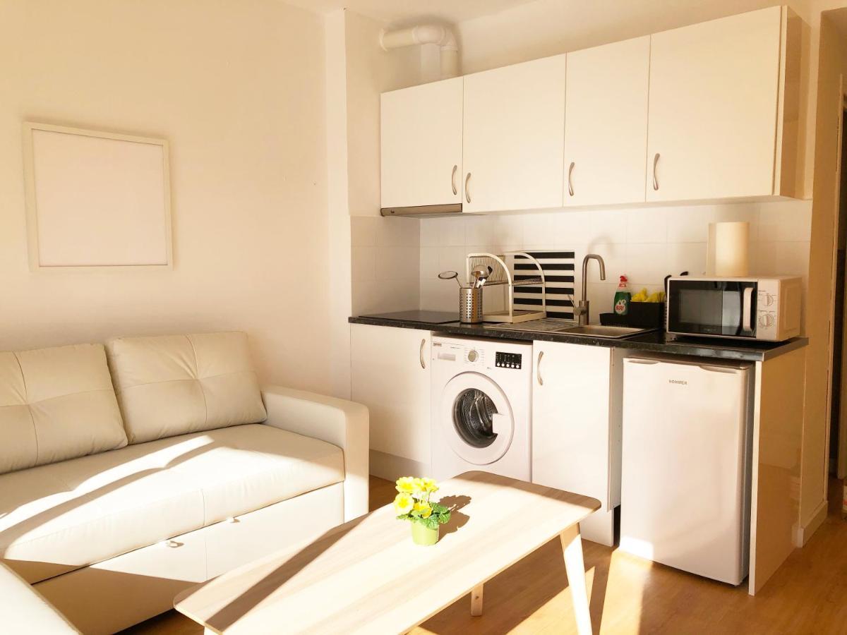 Lovely Seaside Apartment In Front Of Calafell Beach And Cunit Beach Segur de Calafell Exterior foto